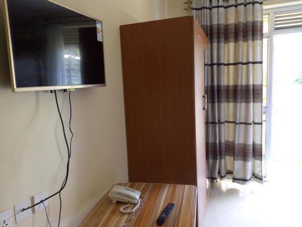 Imagen de la habitación del Hotel Court Lane. Foto 13