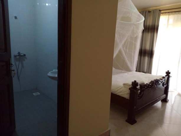 Imagen de la habitación del Hotel Court Lane. Foto 14