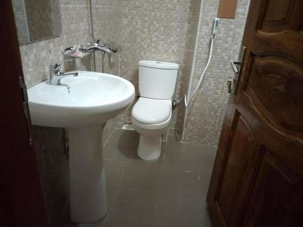 Imagen de la habitación del Hotel Court Lane. Foto 16