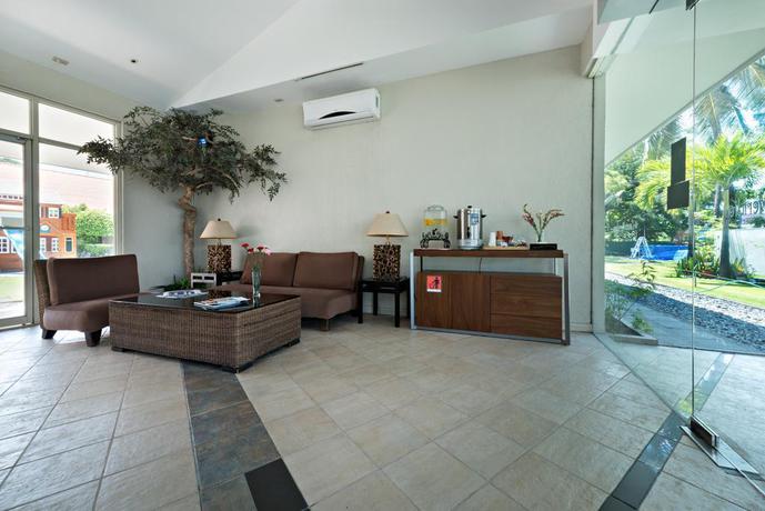 Imagen general del Hotel Court Meridian And Suites. Foto 10