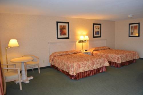 Imagen de la habitación del Hotel Court Plaza Inn and Suites. Foto 4