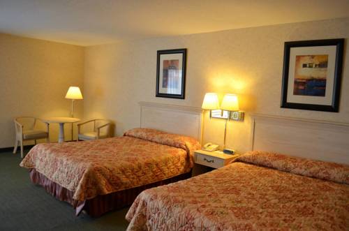 Imagen de la habitación del Hotel Court Plaza Inn and Suites. Foto 10