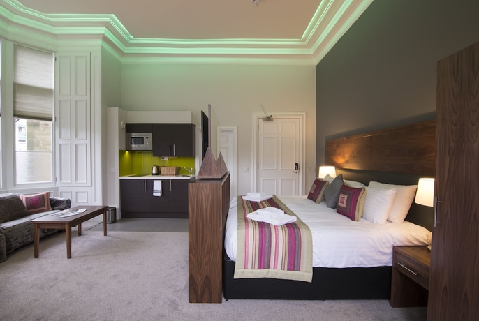 Imagen de la habitación del Hotel Court Residence. Foto 9