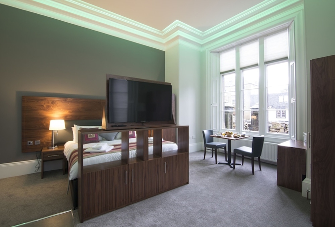 Imagen de la habitación del Hotel Court Residence. Foto 10