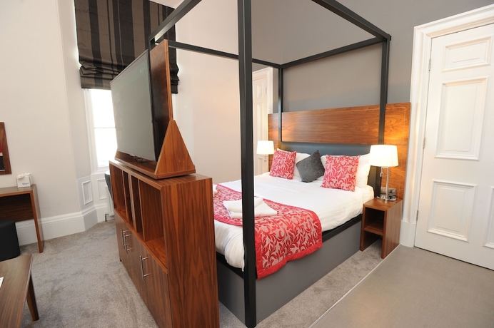 Imagen de la habitación del Hotel Court Residence. Foto 15