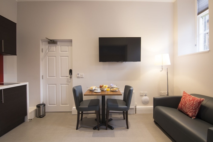 Imagen de la habitación del Hotel Court Residence. Foto 18