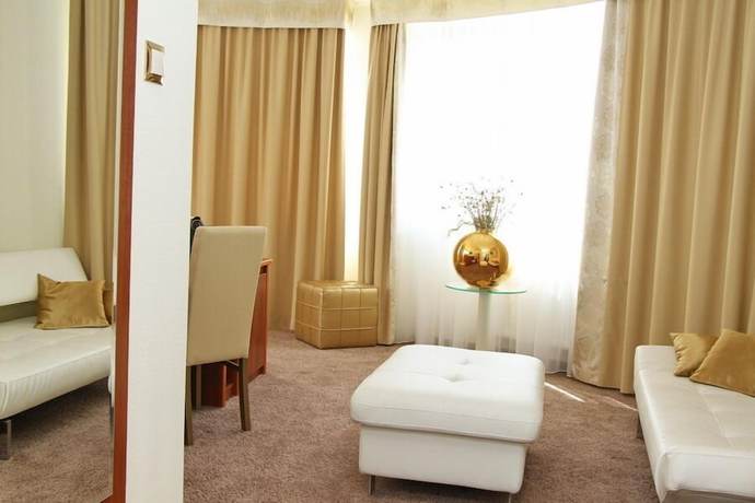 Imagen de la habitación del Hotel Court Wellness and Spa. Foto 2