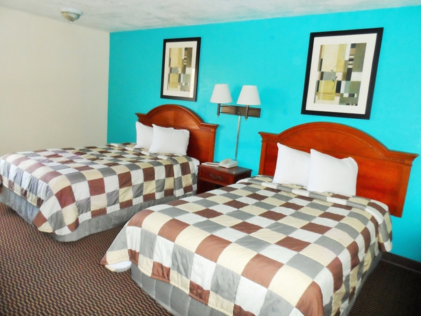 Imagen de la habitación del Hotel Courtesy Inn. Foto 6