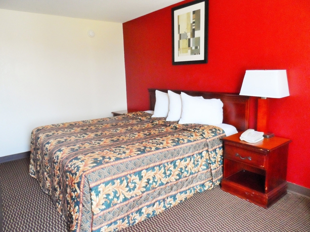 Imagen de la habitación del Hotel Courtesy Inn. Foto 12