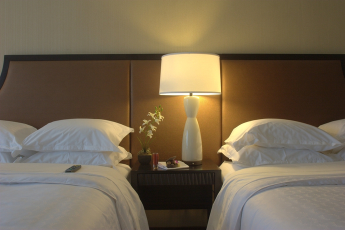 Imagen de la habitación del Hotel Courtland Grand Hotel, Trademark Collection by Wyndham. Foto 6