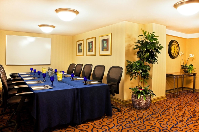 Imagen de los interiores del Hotel Courtland Grand Hotel, Trademark Collection by Wyndham. Foto 12