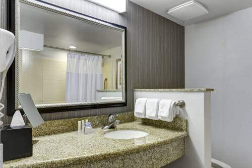 Imagen de la habitación del Hotel Courtyard Anniston Oxford. Foto 3