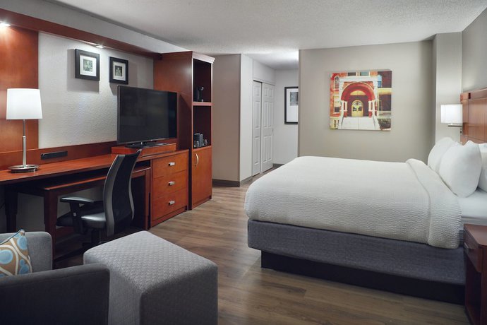 Imagen de la habitación del Hotel Courtyard Atlanta Decatur Downtown/Emory. Foto 15