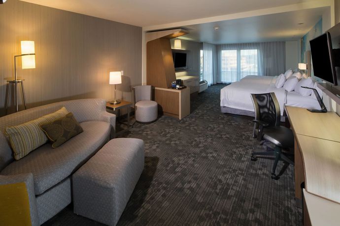 Imagen de la habitación del Hotel Courtyard Bay City. Foto 8
