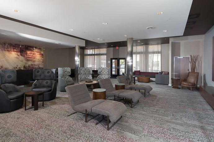 Imagen de los interiores del Hotel Courtyard Bay City. Foto 13