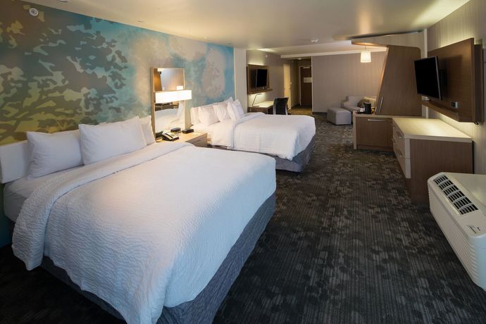 Imagen de la habitación del Hotel Courtyard Bay City. Foto 9