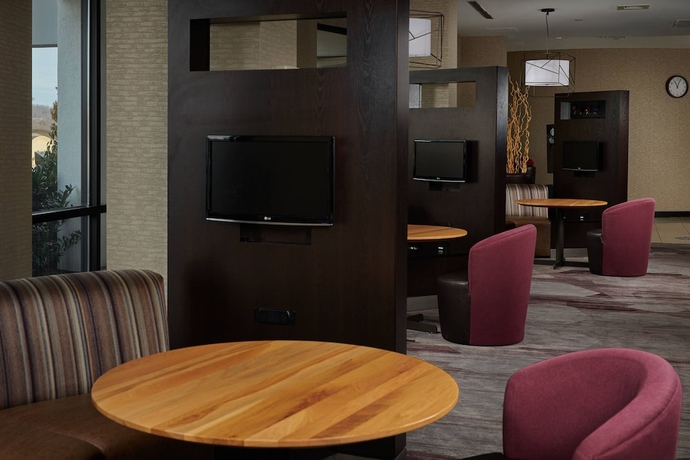 Imagen de los interiores del Hotel Courtyard Bristol. Foto 16