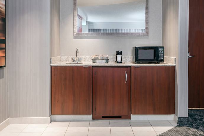 Imagen de la habitación del Hotel Courtyard Buffalo Airport. Foto 15