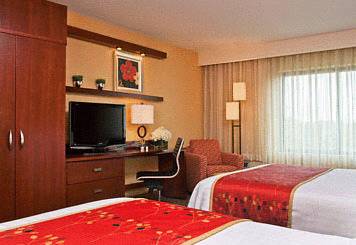 Imagen de la habitación del Hotel Courtyard By Marriot Cranbury South Brunswick. Foto 3
