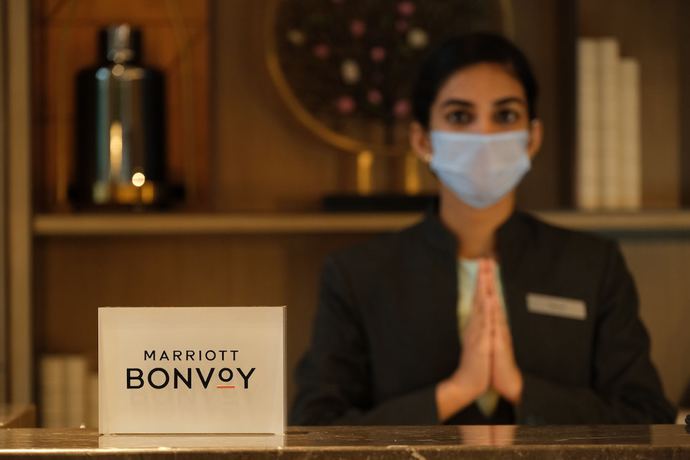 Imagen de los interiores del Hotel Courtyard By Marriott Ahmedabad Sindhu Bhavan Road. Foto 20