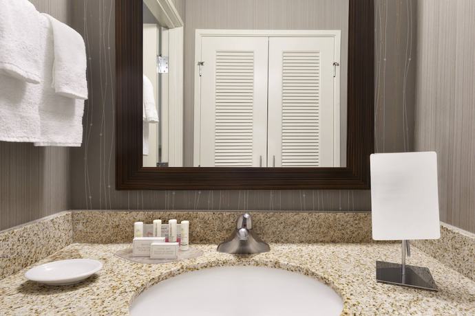 Imagen de la habitación del Hotel Courtyard By Marriott Akron Fairlawn. Foto 14