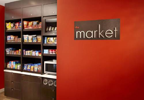 Imagen de la habitación del Hotel Courtyard By Marriott Akron Stow. Foto 2