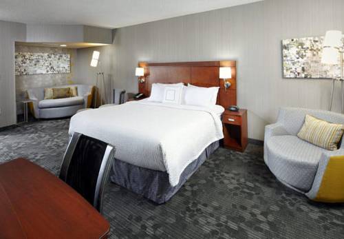 Imagen de la habitación del Hotel Courtyard By Marriott Akron Stow. Foto 4