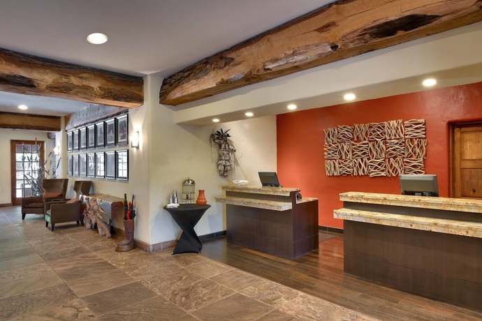 Imagen de los interiores del Hotel Courtyard By Marriott Albuquerque. Foto 17