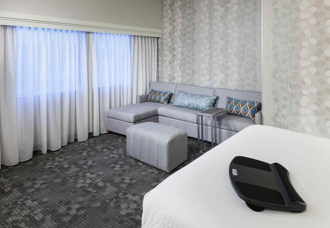 Imagen de la habitación del Hotel Courtyard By Marriott Alexandria Old Town/southwest. Foto 6