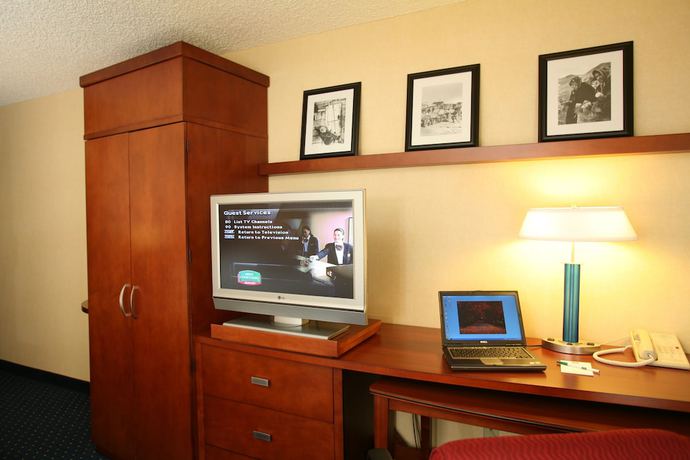 Imagen de la habitación del Hotel Courtyard By Marriott Anchorage Airport. Foto 7