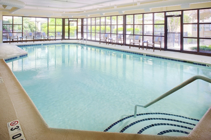 Imagen de la piscina del Hotel Courtyard By Marriott Ann Arbor. Foto 19