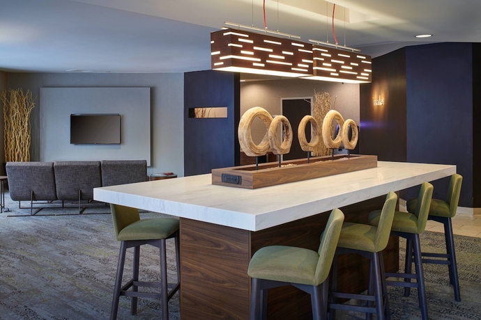 Imagen del bar/restaurante del Hotel Courtyard By Marriott Ann Arbor. Foto 4