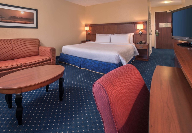 Imagen de la habitación del Hotel Courtyard By Marriott Arlington Crystal City/reagan National. Foto 9