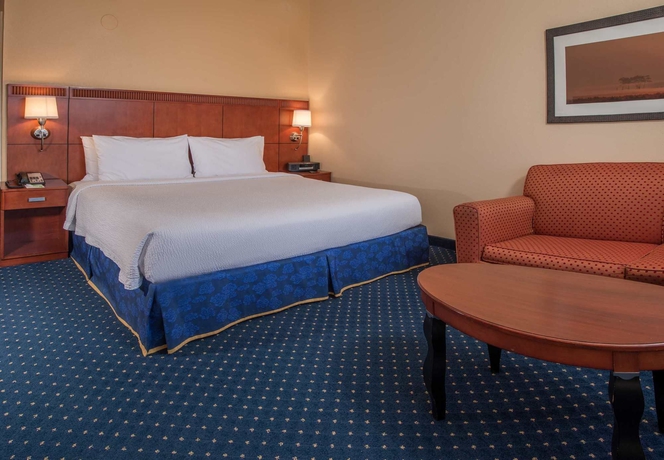 Imagen de la habitación del Hotel Courtyard By Marriott Arlington Crystal City/reagan National. Foto 10