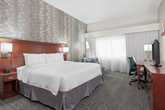 Imagen de la habitación del Hotel Courtyard By Marriott Asheville. Foto 10
