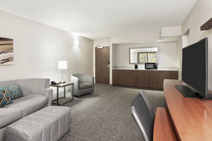Imagen de la habitación del Hotel Courtyard By Marriott Asheville. Foto 15