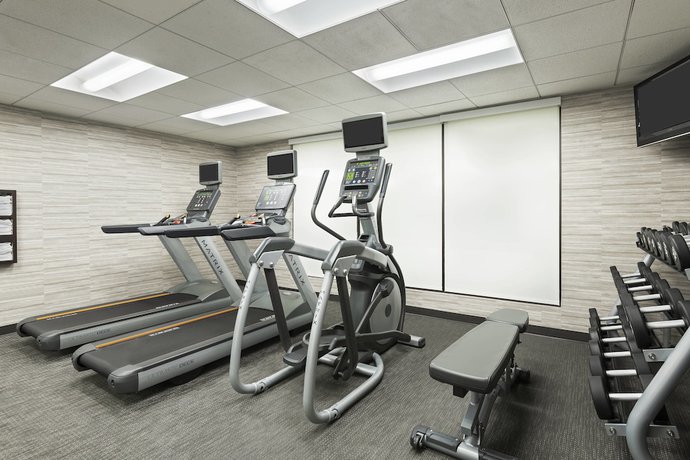 Imagen de los interiores del Hotel Courtyard By Marriott Asheville. Foto 19