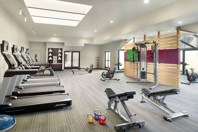 Imagen de los interiores del Hotel Courtyard By Marriott Atlanta Airport South/sullivan Road. Foto 17