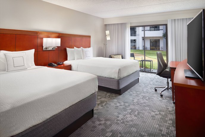 Imagen de la habitación del Hotel Courtyard By Marriott Atlanta Airport South/sullivan Road. Foto 14