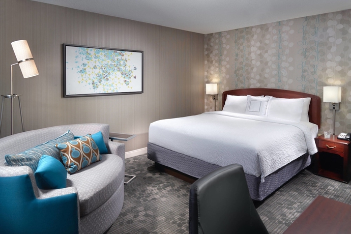 Imagen de la habitación del Hotel Courtyard By Marriott Atlanta Alpharetta. Foto 3