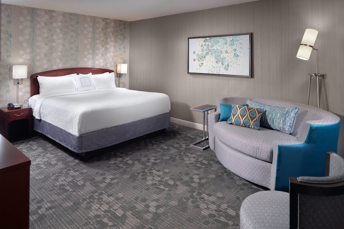 Imagen de la habitación del Hotel Courtyard By Marriott Atlanta Alpharetta. Foto 4