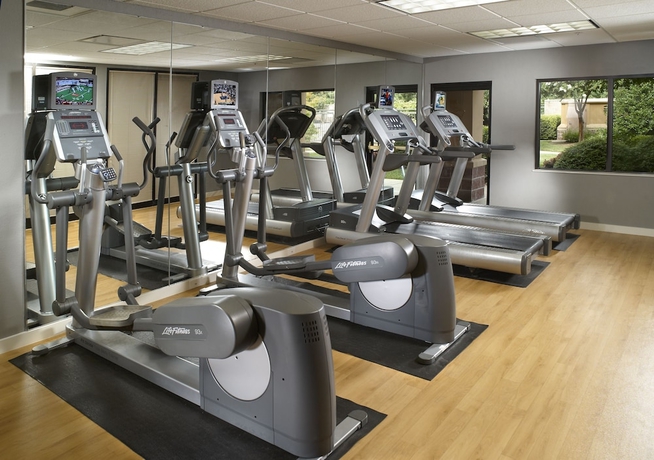 Imagen de los interiores del Hotel Courtyard By Marriott Atlanta Alpharetta. Foto 18
