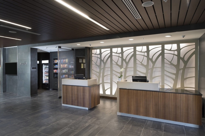 Imagen de los interiores del Hotel Courtyard By Marriott Atlanta Alpharetta/avalon Area. Foto 14