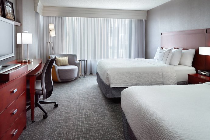 Imagen de la habitación del Hotel Courtyard By Marriott Atlanta Buckhead. Foto 10