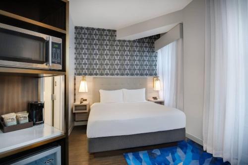 Imagen de la habitación del Hotel Courtyard By Marriott Atlanta Downtown. Foto 13