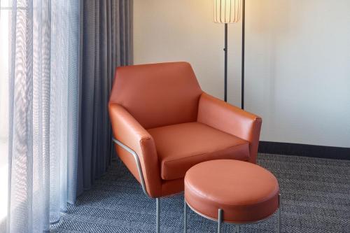 Imagen de la habitación del Hotel Courtyard By Marriott Atlanta Executive Park/emory. Foto 14