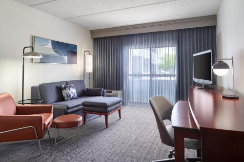 Imagen general del Hotel Courtyard By Marriott Atlanta Executive Park/emory. Foto 10