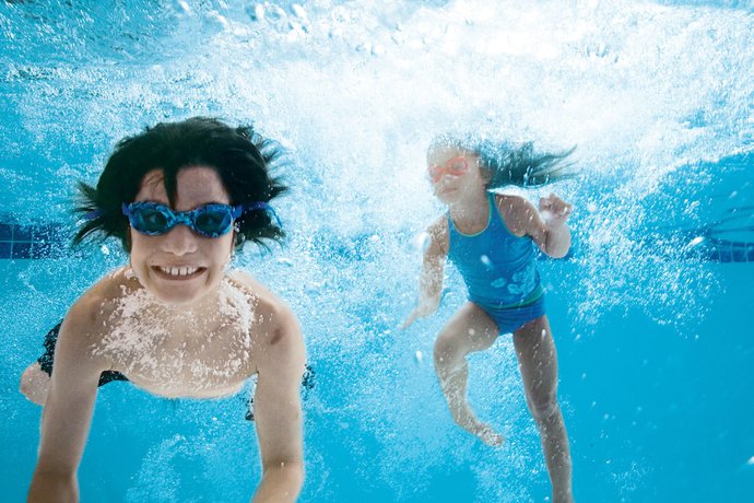 Imagen de la piscina del Hotel Courtyard By Marriott Atlanta Kennesaw. Foto 20