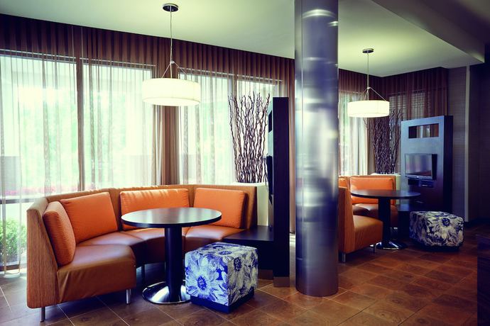 Imagen de los interiores del Hotel Courtyard By Marriott Atlanta Kennesaw. Foto 18