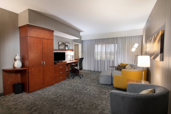 Imagen de la habitación del Hotel Courtyard By Marriott Atlanta Mcdonough. Foto 4